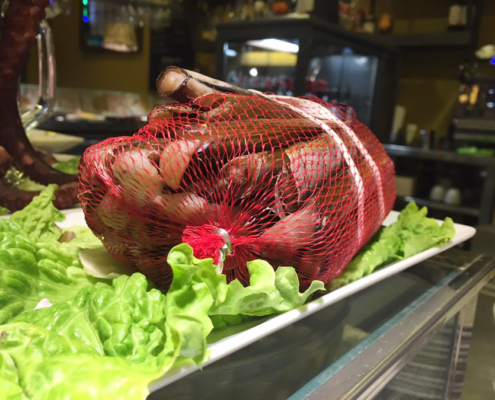 navajas en restaurante olagarro bilbao