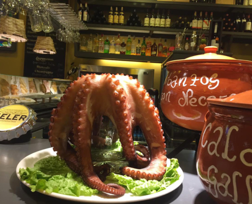 Pulpo gallego en restaurante Olagarro de Bilbao